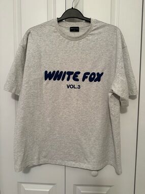 WHITE FOX BOUTIQUE Light Gray ' VOL.3' Graphic T-Shirt EUC